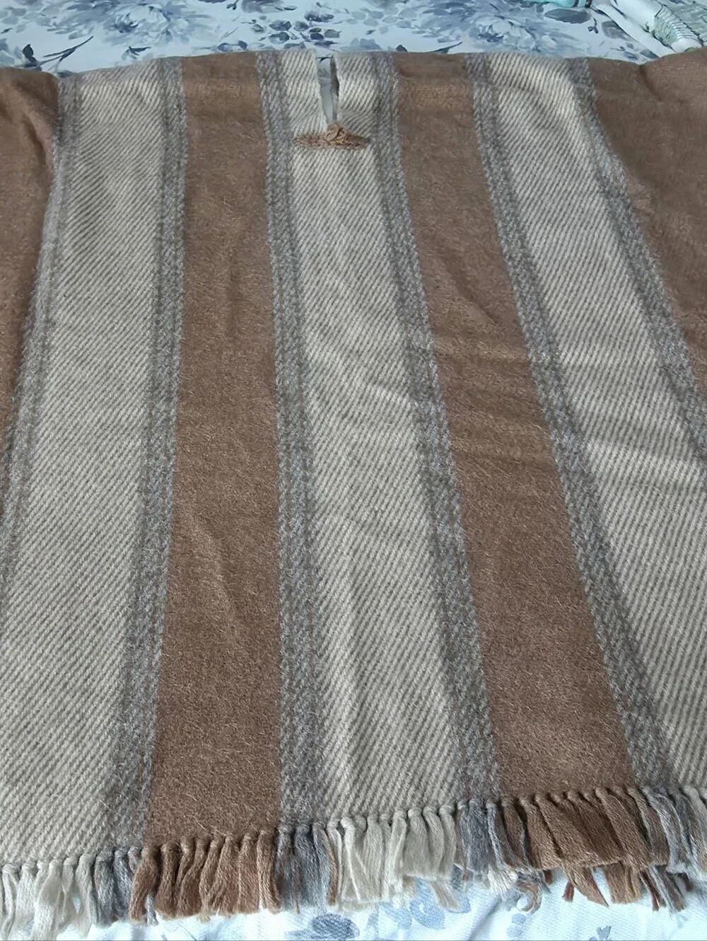 Alpaca Wool Fringed Poncho/cape Blanket